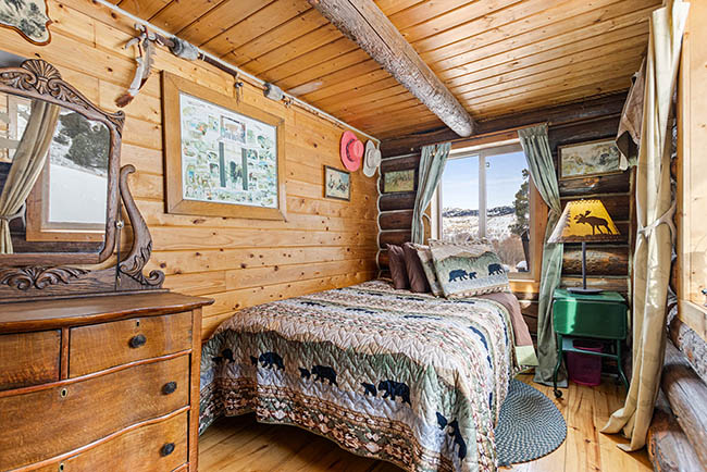 Interior Grandpa Cabin 3 Cinnabar Mcdonald Ranch