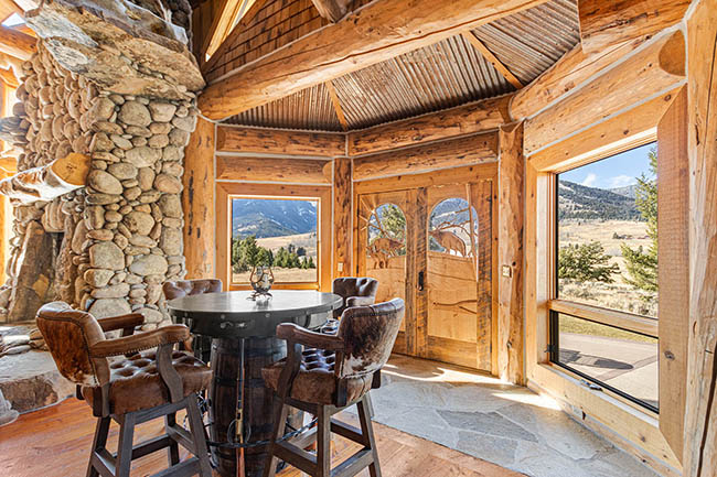Interior Lodge 4 Cinnabar Mcdonald Ranch