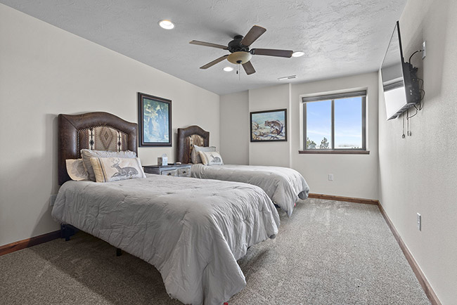 Interior Bedroom 2 Crooked Creek Ranch Winnett Mt