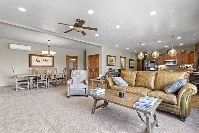 Interior Living Room 1 Crooked Creek Ranch Winnett Mt